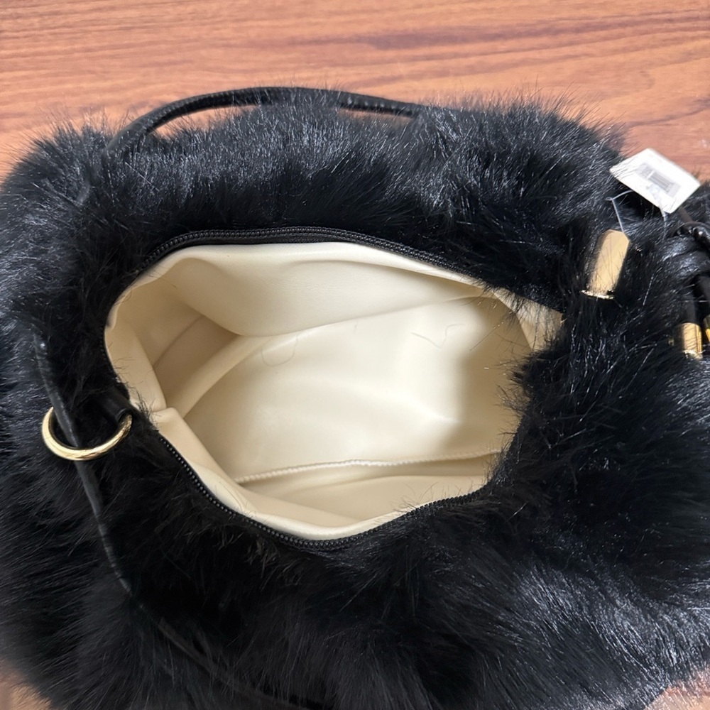 NWT Black Fluffy Faux Fur Shoulder Bag. - Picture 6 of 8